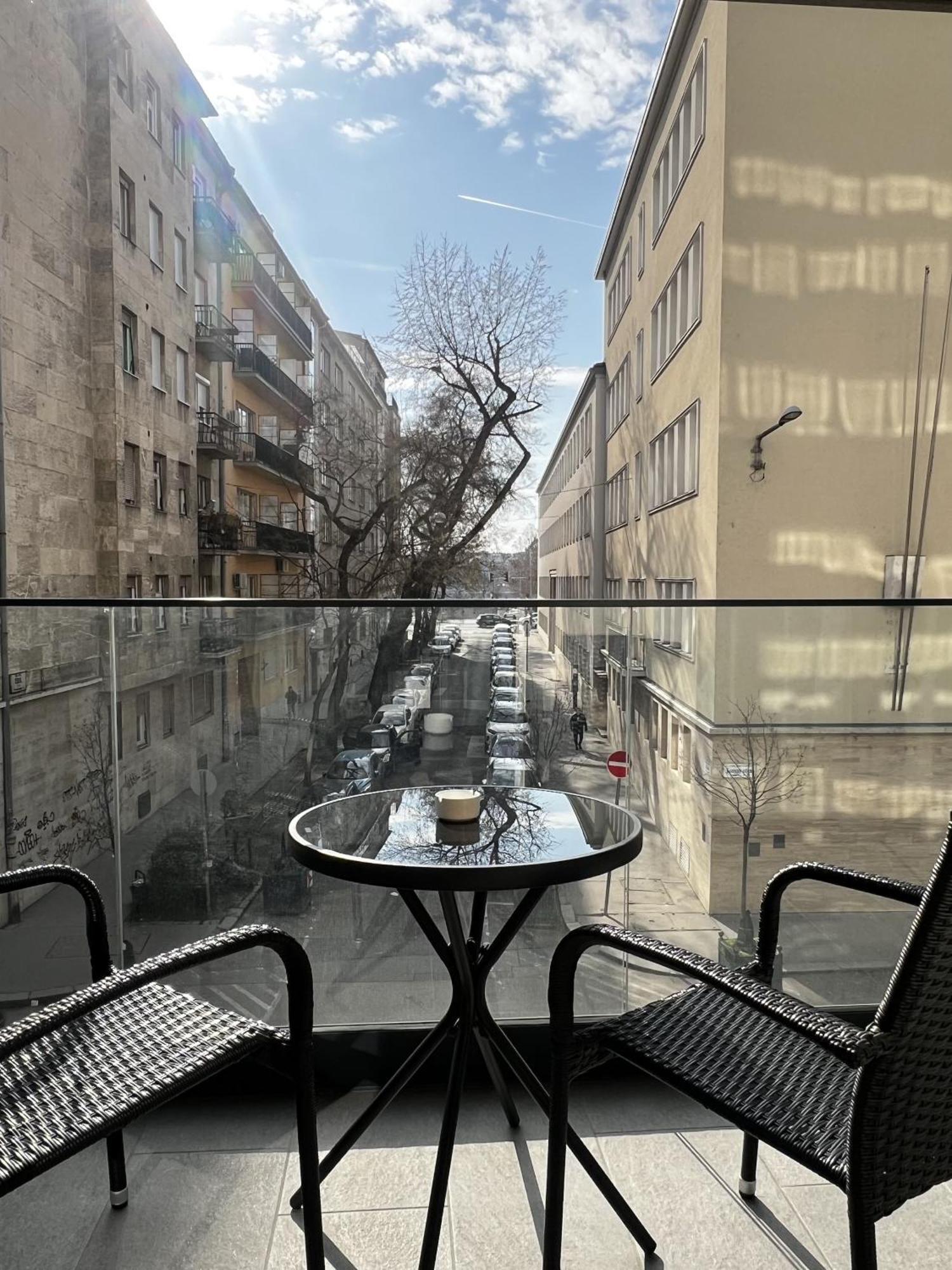 The Riverhouse Budapest Eksteriør bilde